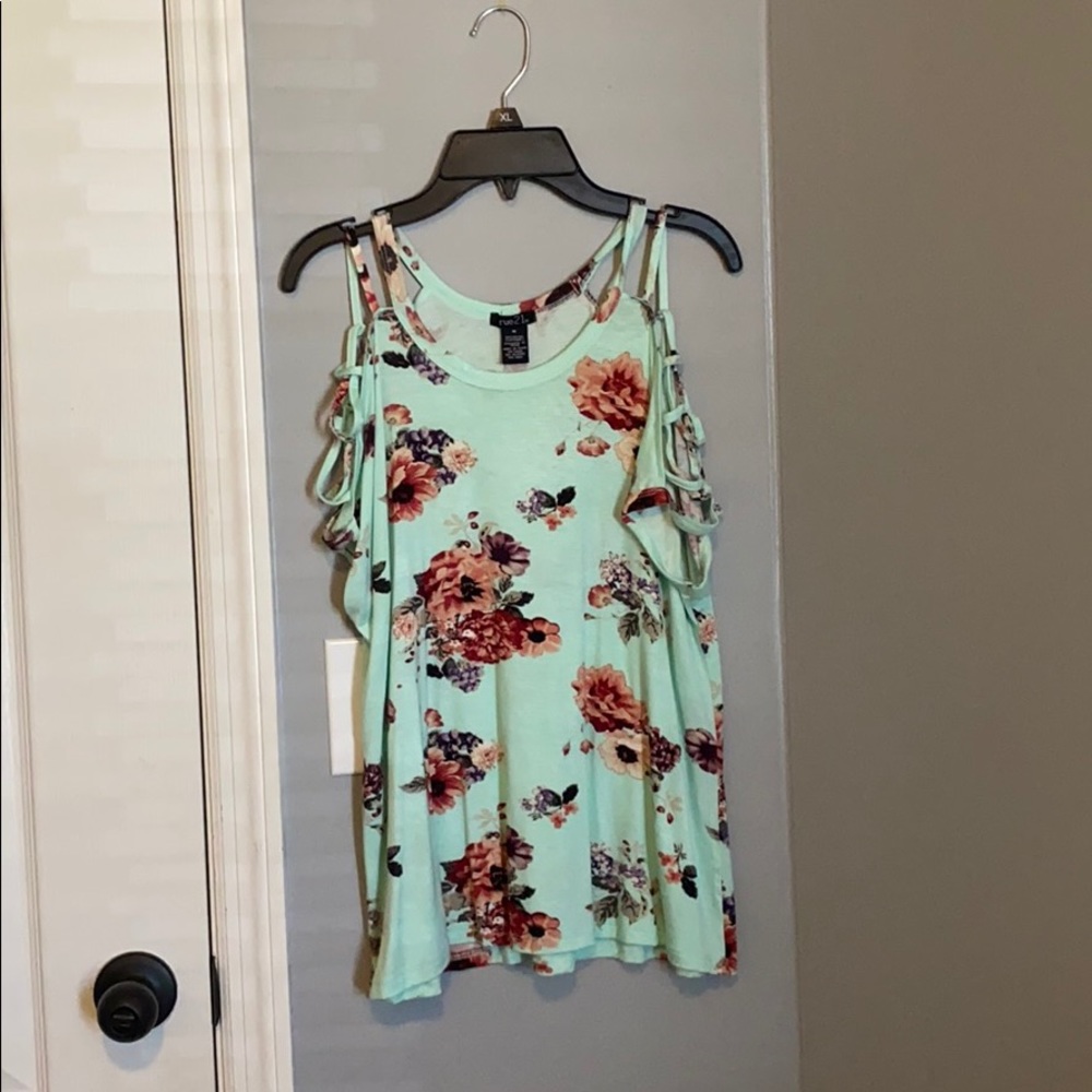 Women’s Blouse